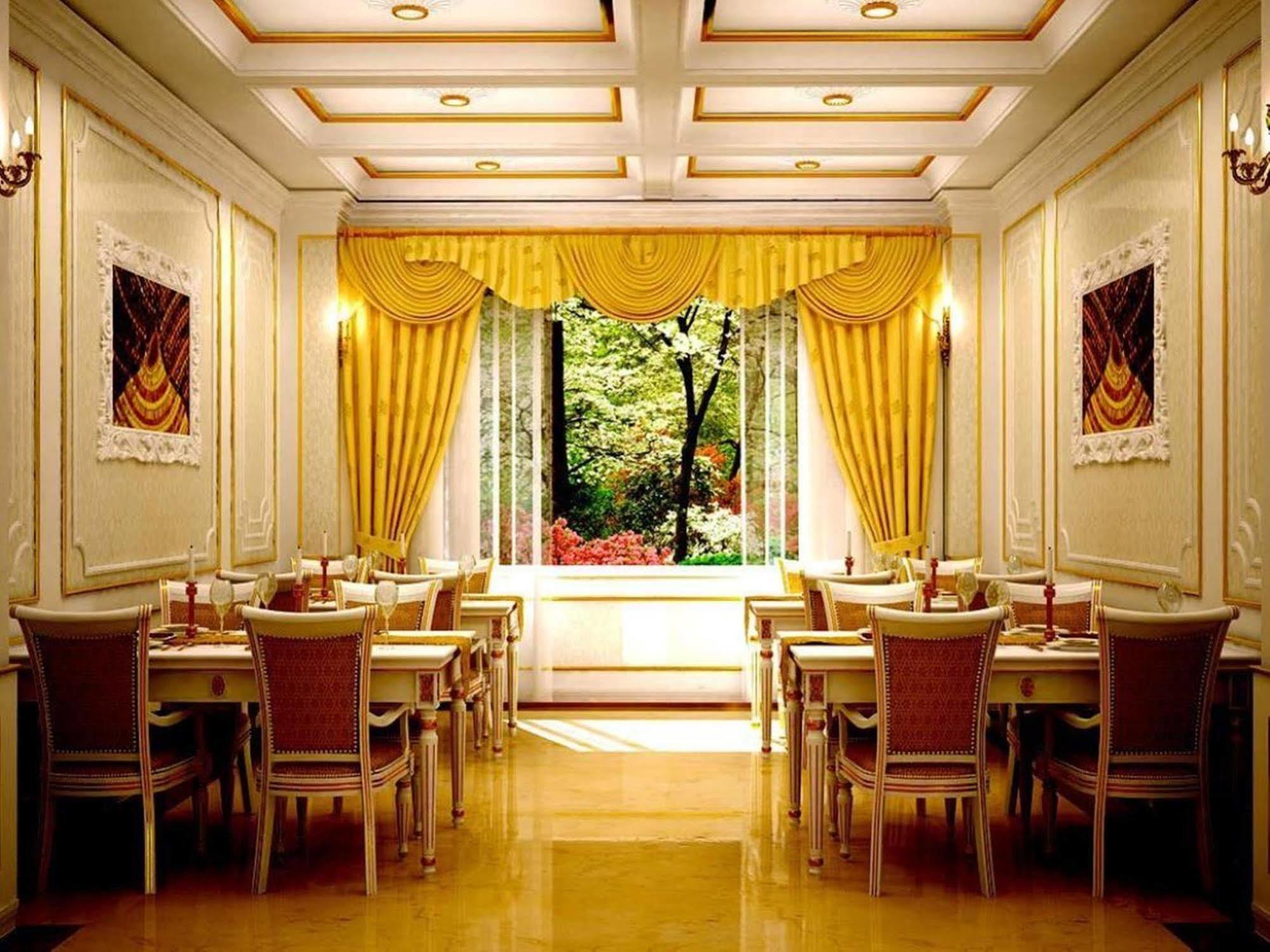 Ha Noi Hotel Near Tan Son Nhat International Airport Ho Si Minh-város Kültér fotó