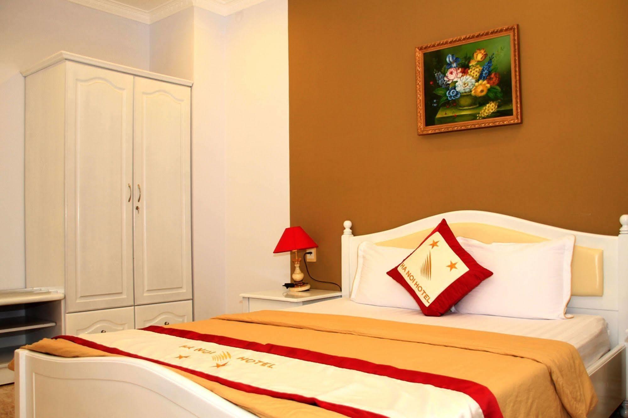 Ha Noi Hotel Near Tan Son Nhat International Airport Ho Si Minh-város Kültér fotó