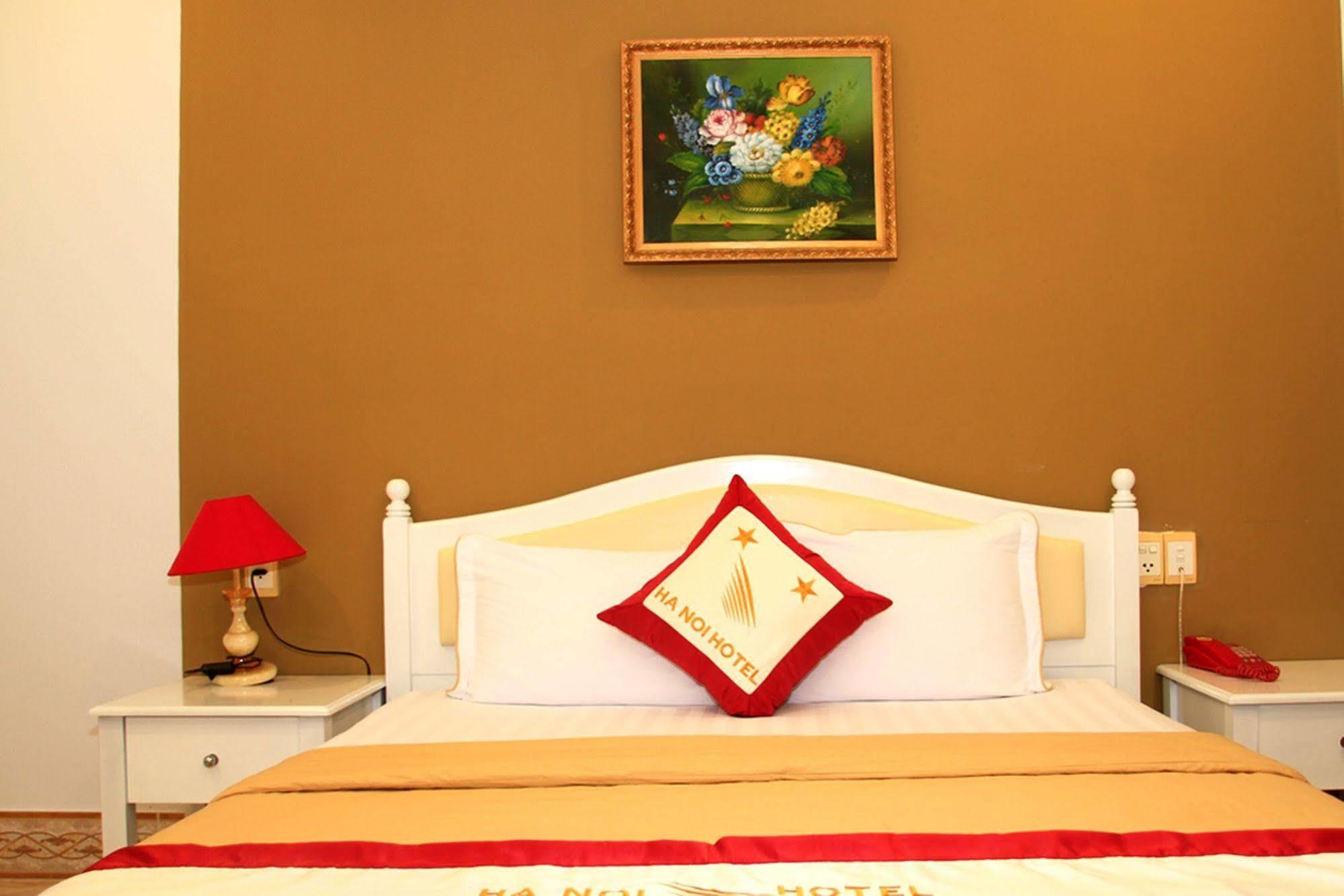 Ha Noi Hotel Near Tan Son Nhat International Airport Ho Si Minh-város Kültér fotó