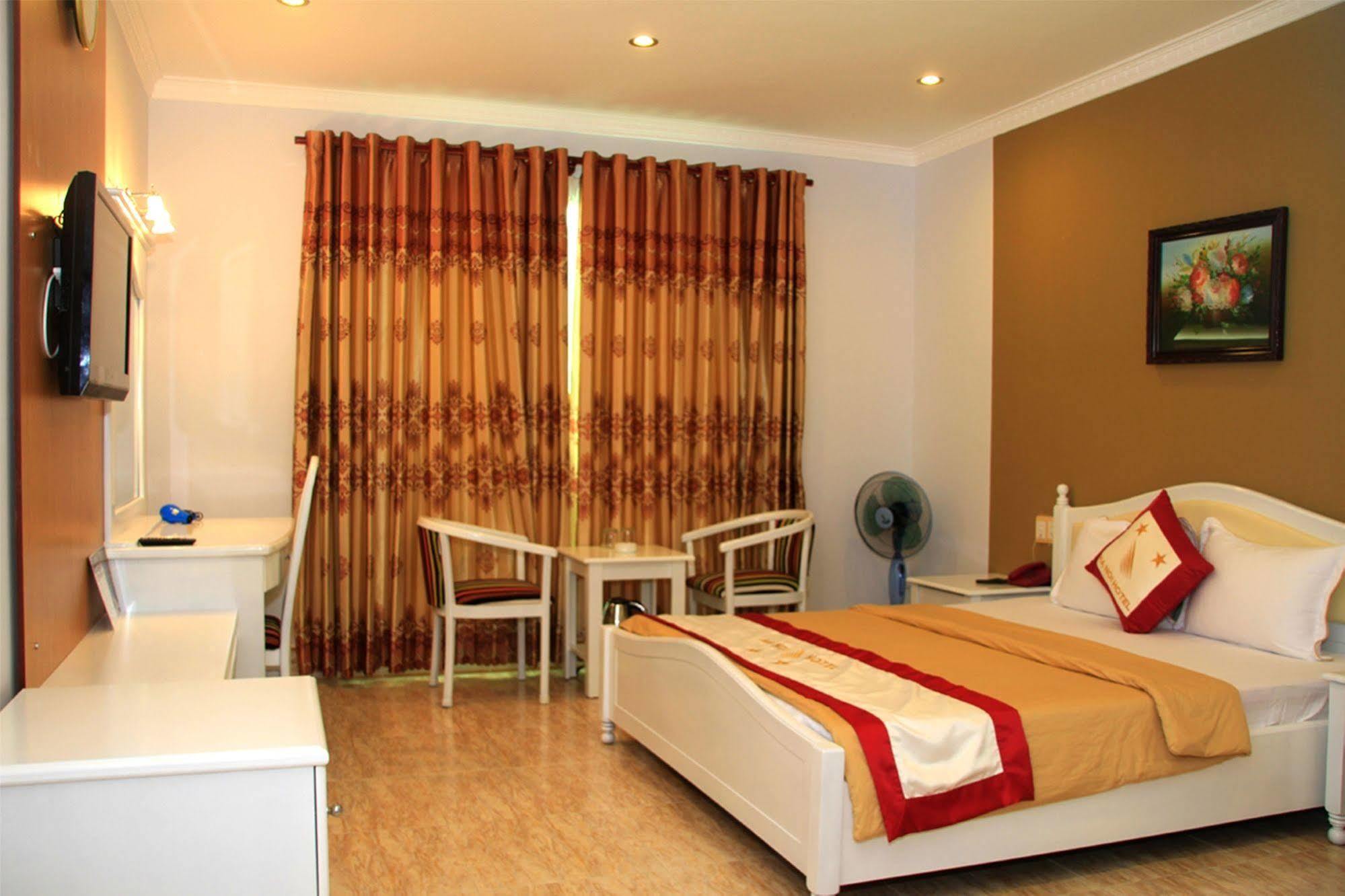 Ha Noi Hotel Near Tan Son Nhat International Airport Ho Si Minh-város Kültér fotó