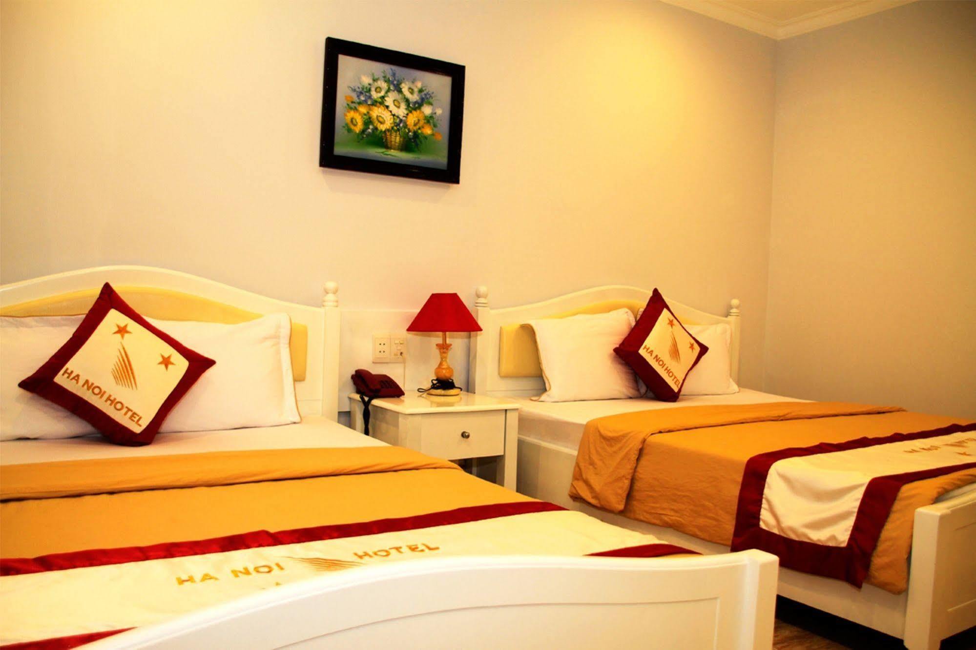 Ha Noi Hotel Near Tan Son Nhat International Airport Ho Si Minh-város Kültér fotó