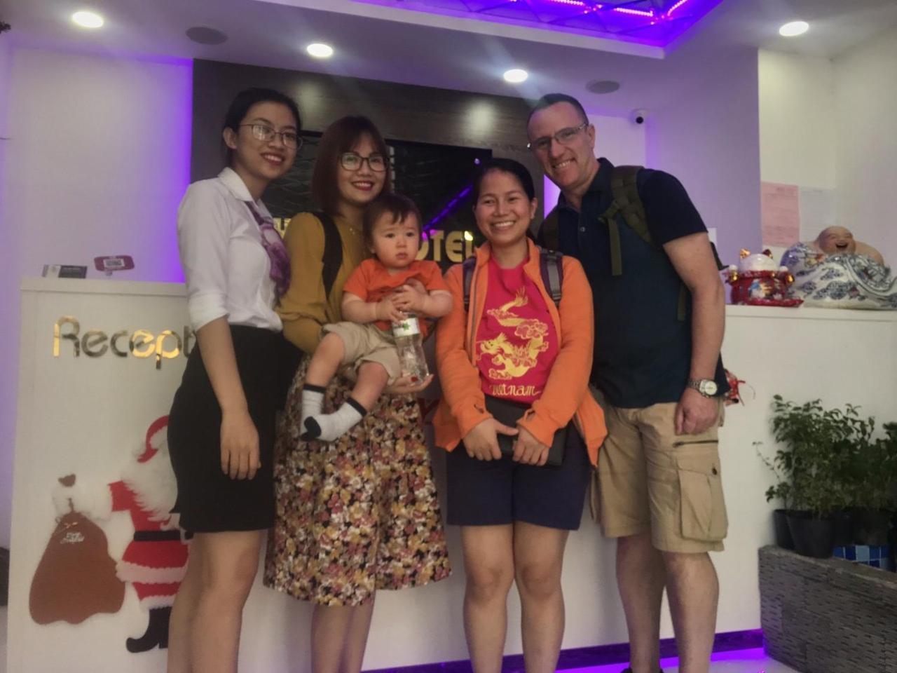 Ha Noi Hotel Near Tan Son Nhat Airport --- Free Airport Pick-Up And Drop-Off Available 24 Hours A Day Ho Si Minh-város Kültér fotó